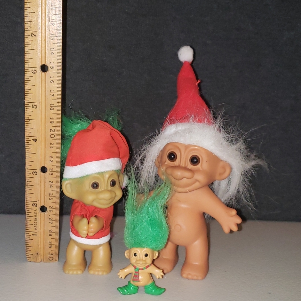 Russ Trolls Holiday